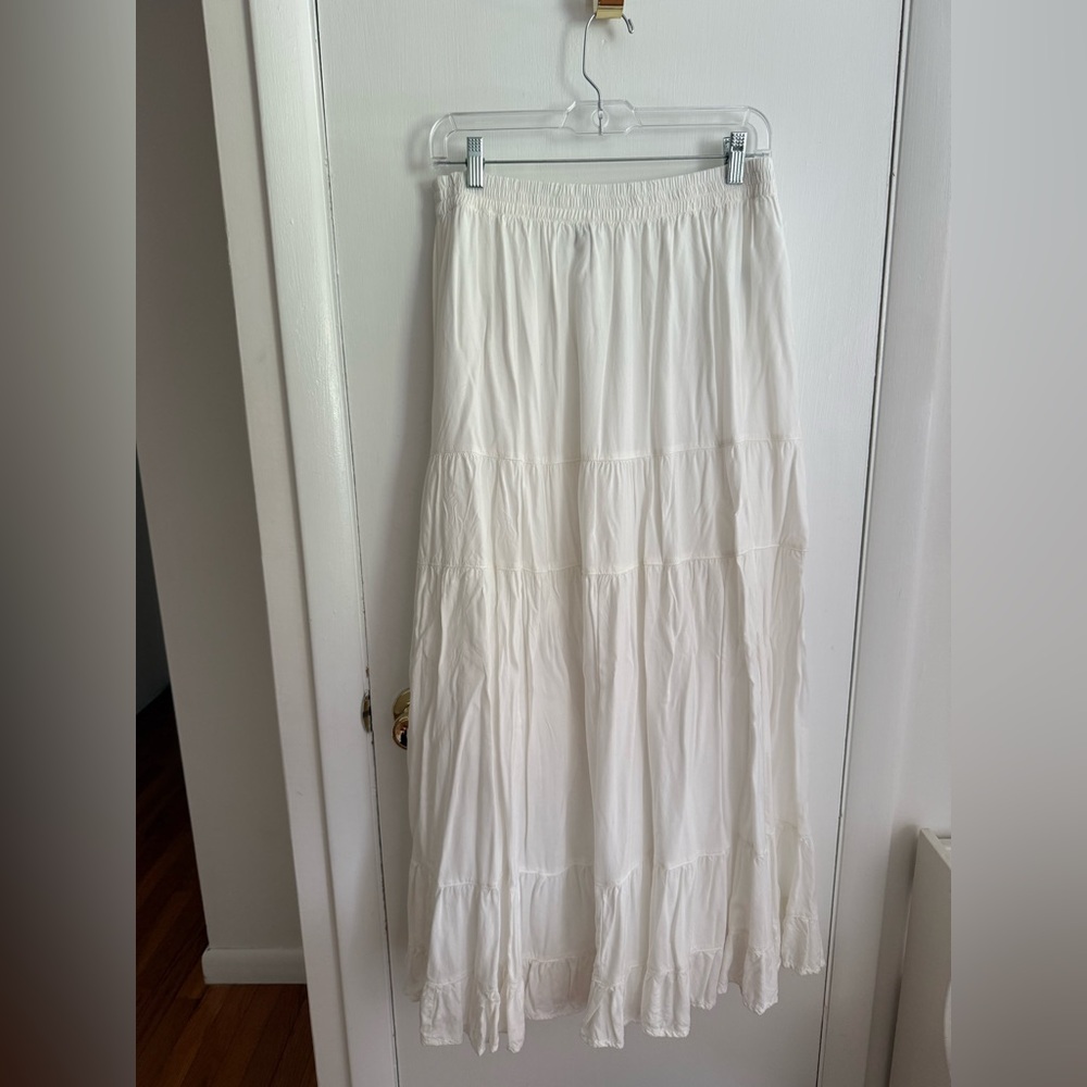 American Eagle Tiered White Maxi Skirt